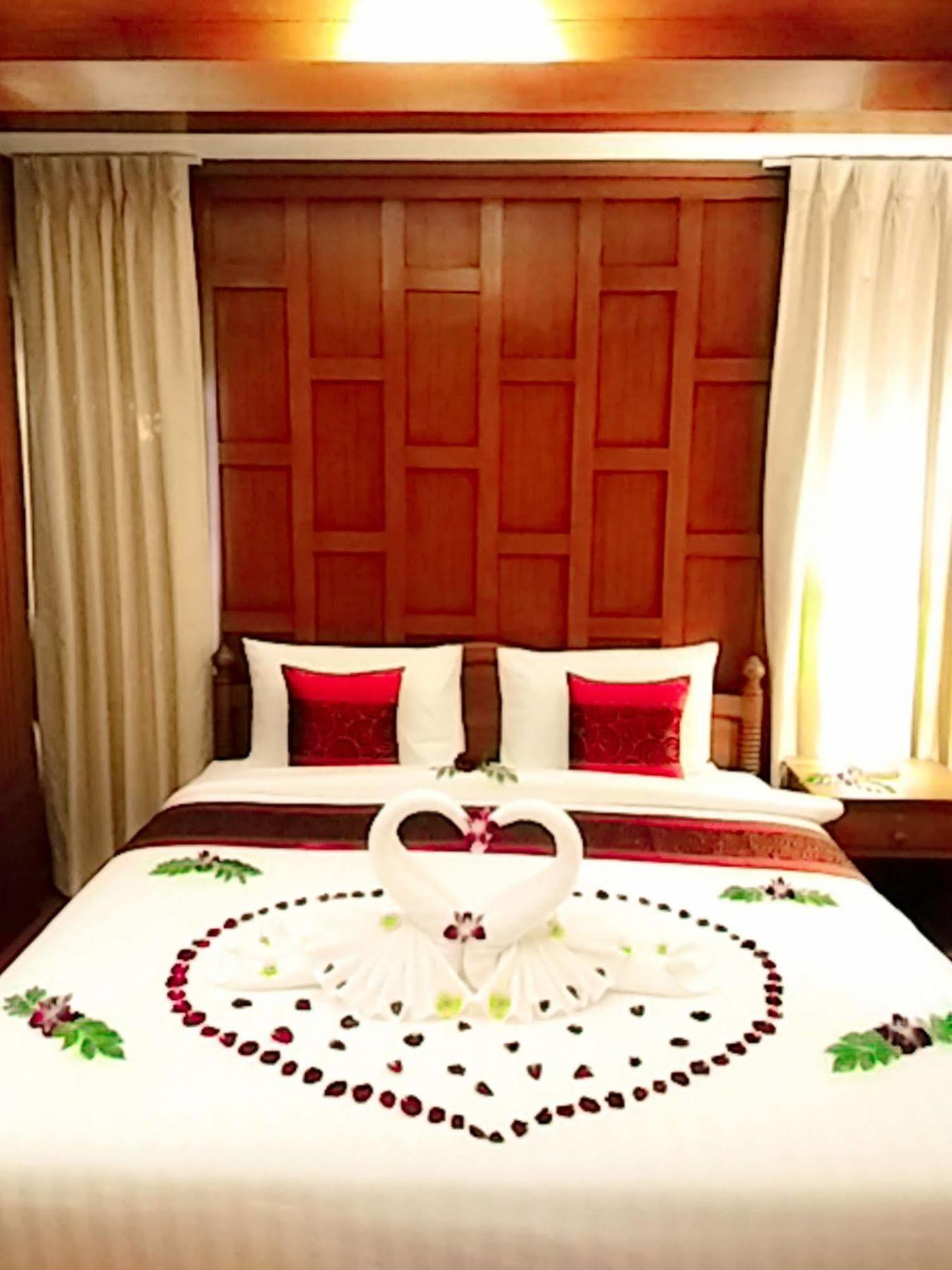 Kaya Mani Thai Villa Resort Choeng Mon Exteriör bild