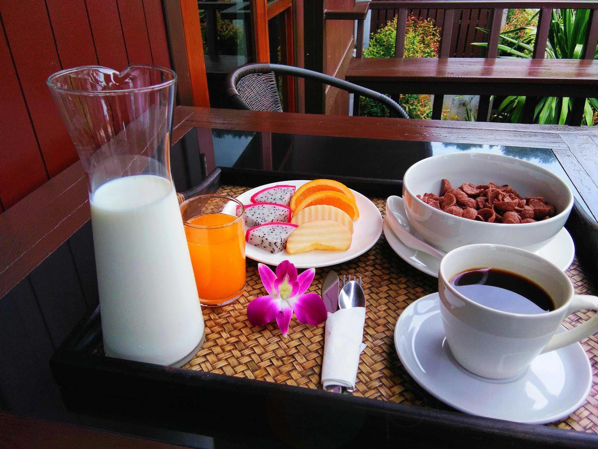 Kaya Mani Thai Villa Resort Choeng Mon Exteriör bild