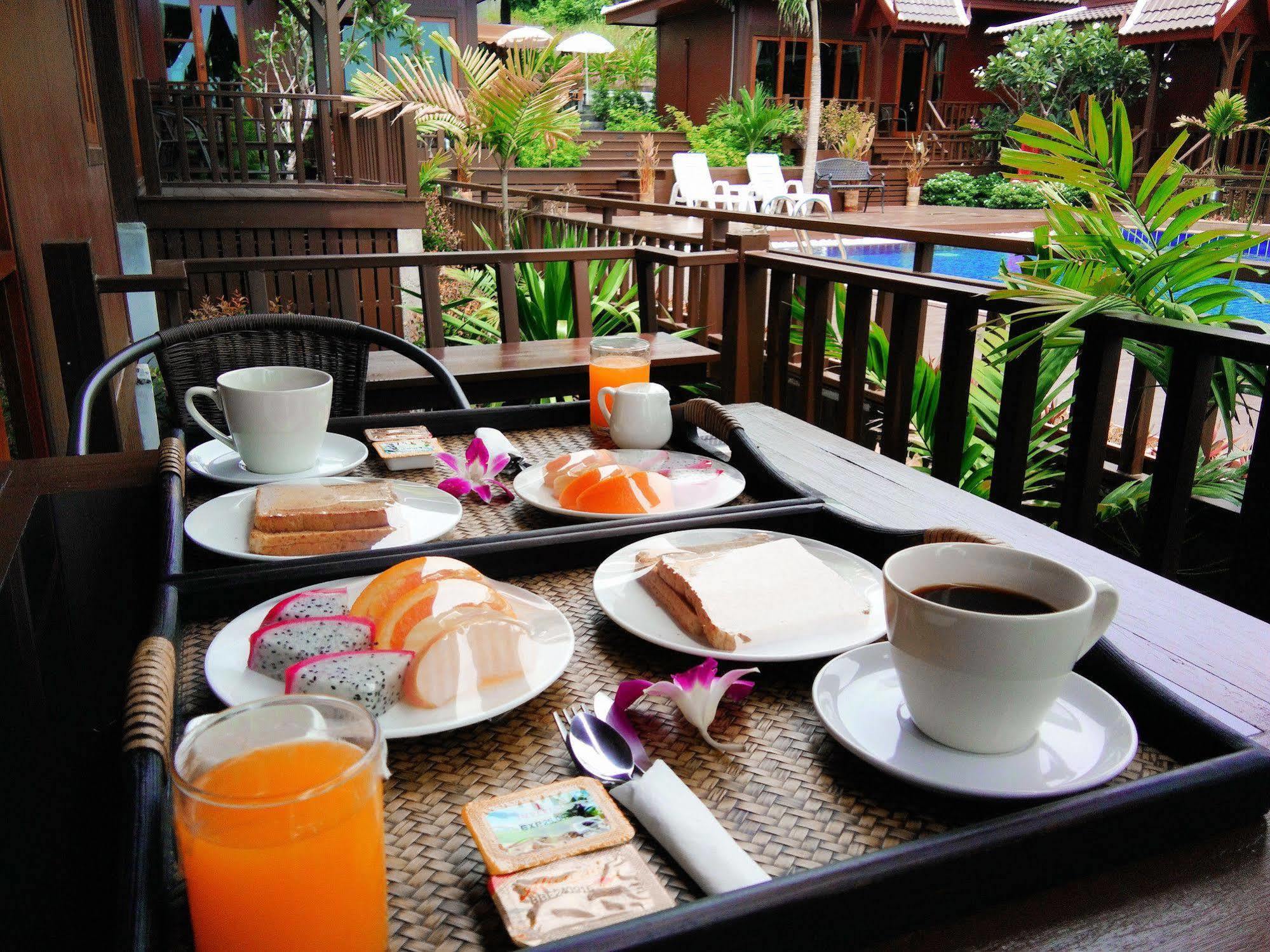 Kaya Mani Thai Villa Resort Choeng Mon Exteriör bild