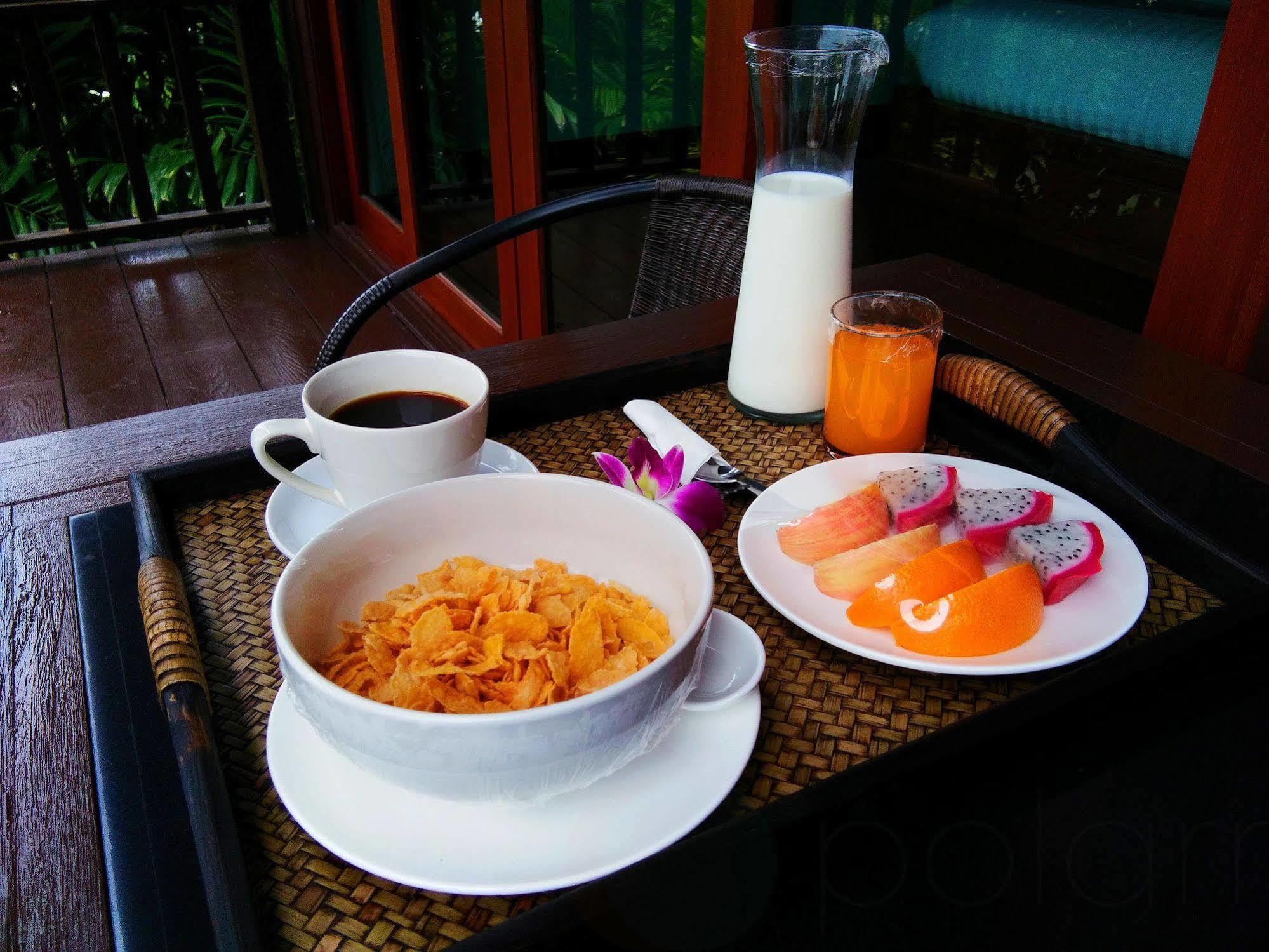 Kaya Mani Thai Villa Resort Choeng Mon Exteriör bild
